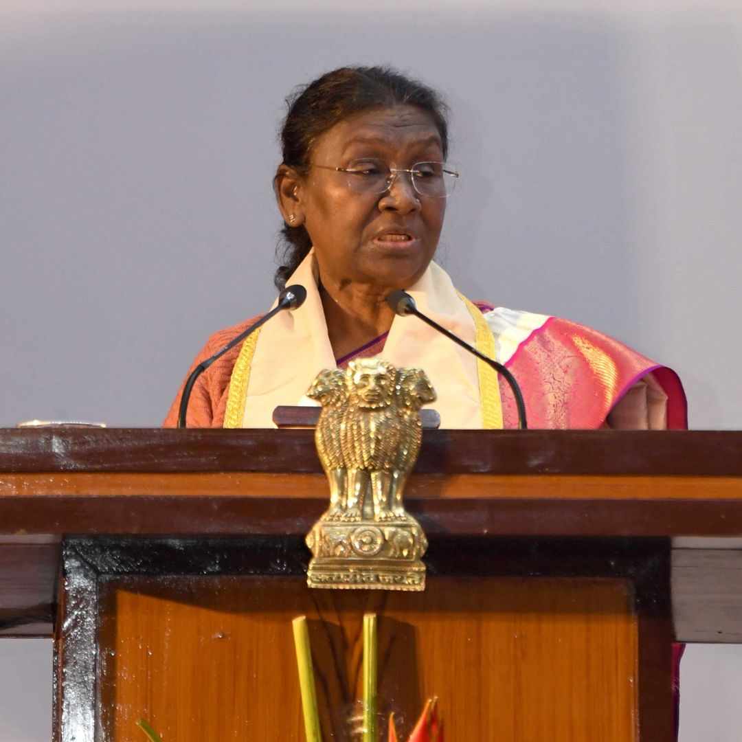 President Droupadi Murmu Inspires Graduates at Central University of Jharkhand Convocation